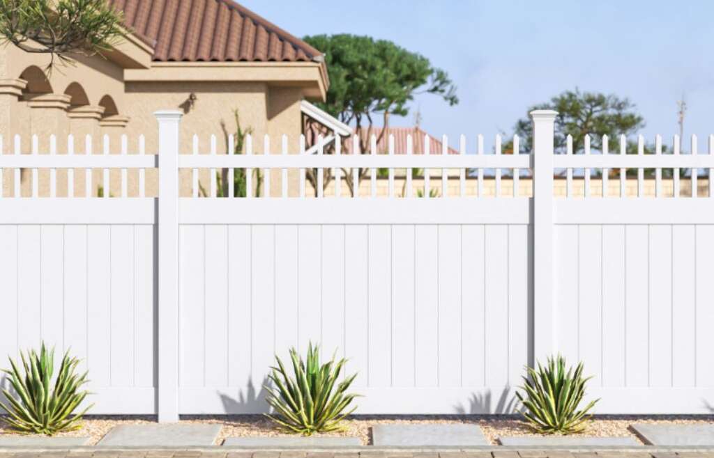 Can Vinyl Fencing Be Repaired